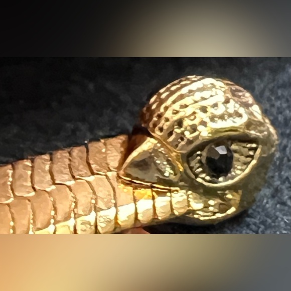 Kurt Geiger London NWT stunning Rainbow Crystal Snake Chain Linear earrings - Picture 10 of 15